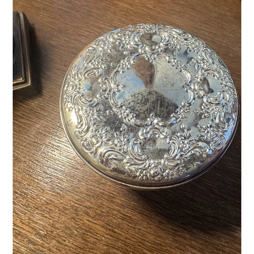 N/A vintage towle